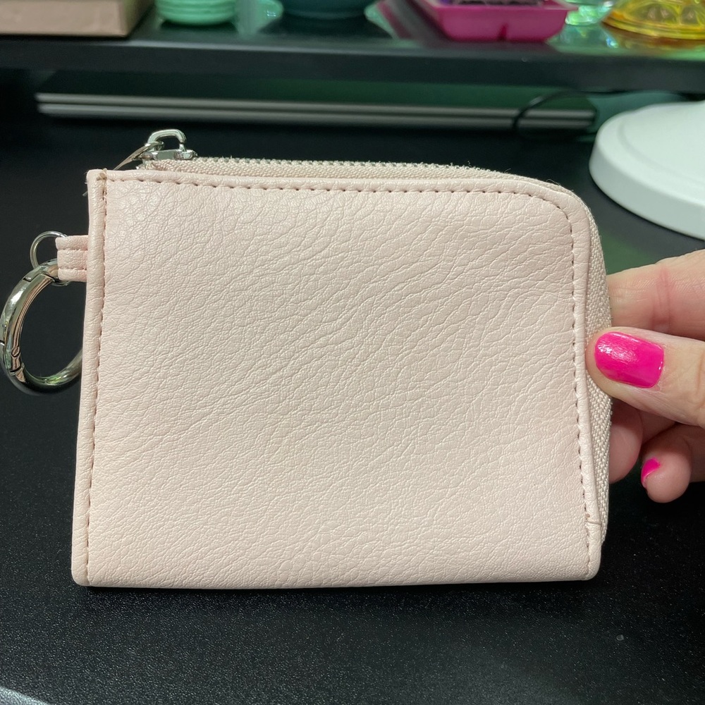 Compact zip around wallet